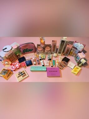 Giant Bundle of Palsttes RealHer You Are Brilliant Pro Blush Palette/Creme Etc
